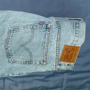 LEVIS BOYFRIEND JEANS